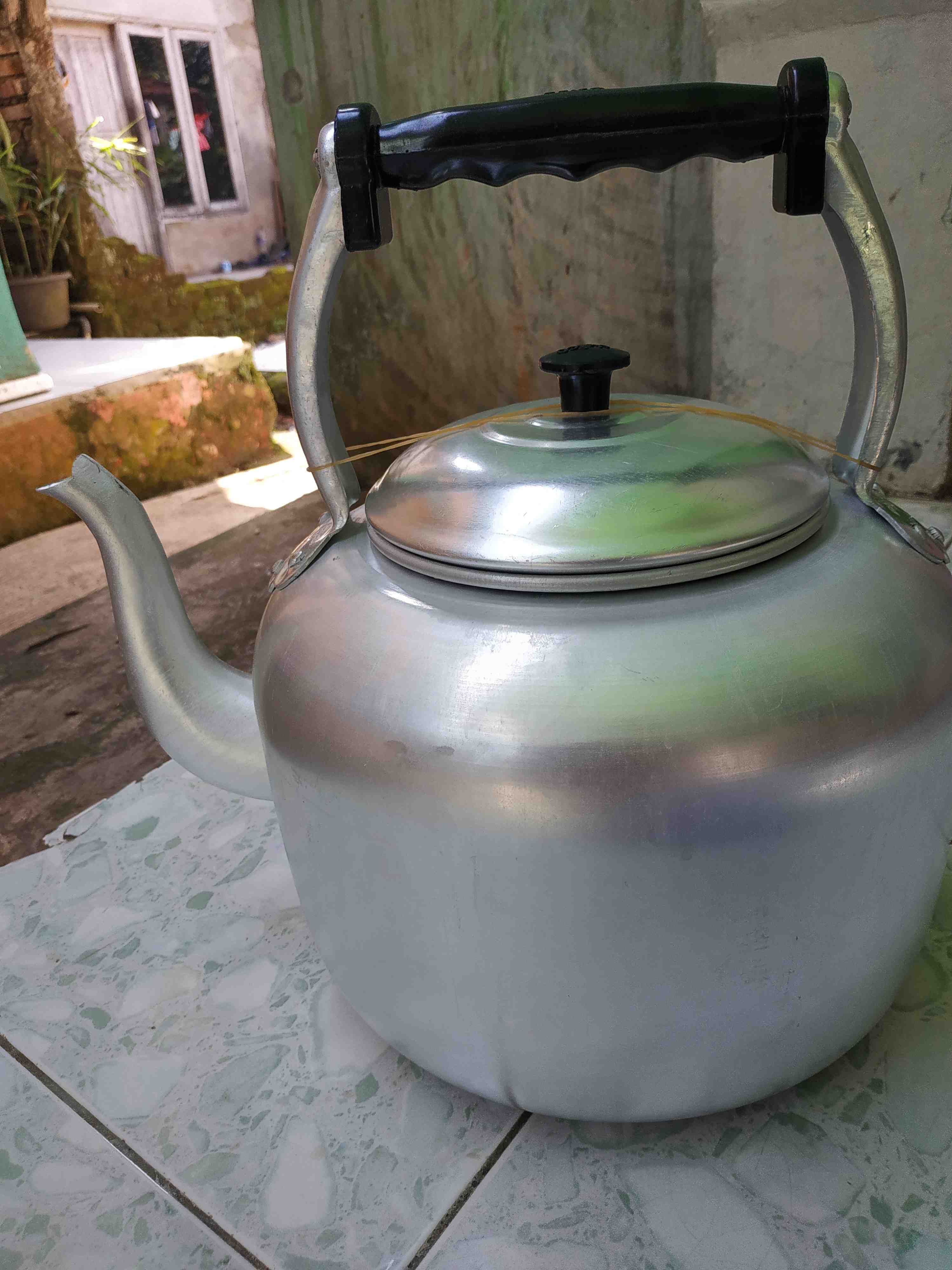 Teko Alumunium 24 Cm Halco 8 Liter / Ketel Air 8 Liter