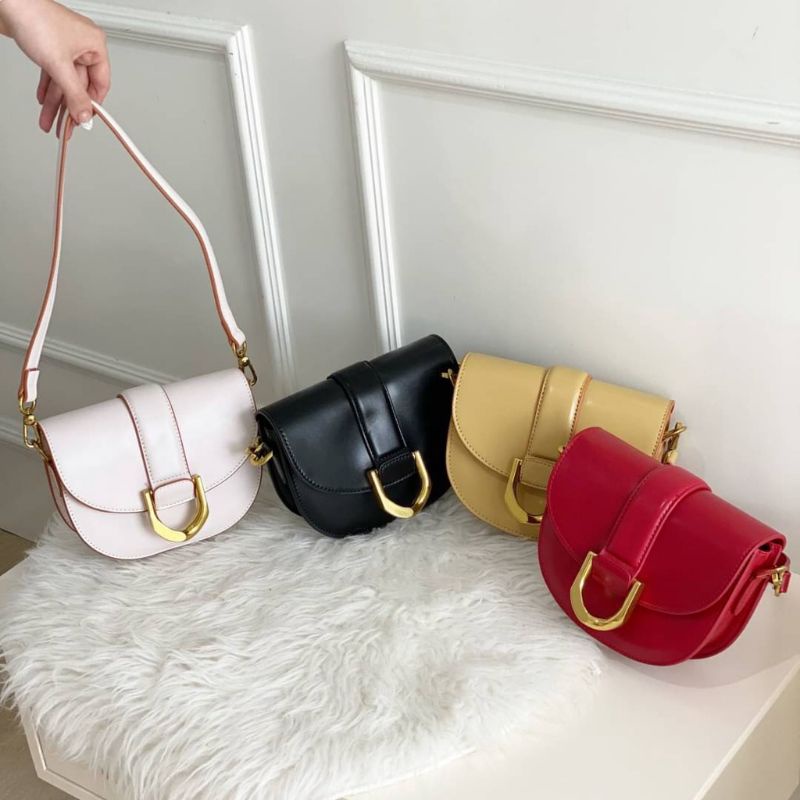 charles n keith c969