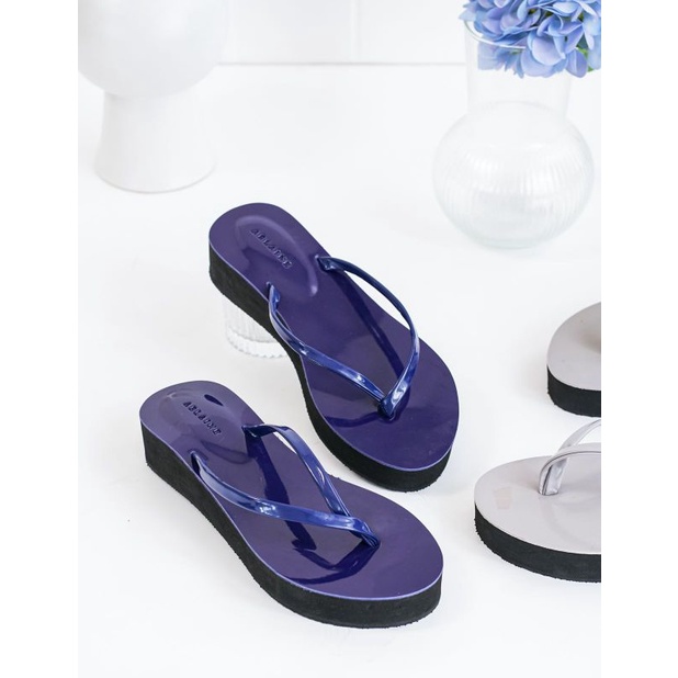 Arlaine - Maura Sandal Jepit Wedges / isrin isran / Platform Sandal / Sandal Eva