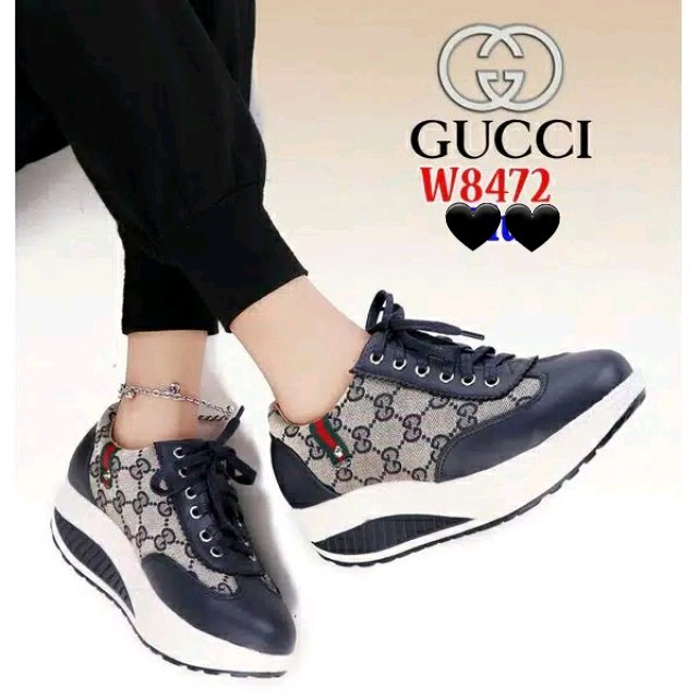 Baju Muslim Sepatu Gucci  Wanita Hitam