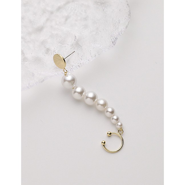 LRC Anting Tusuk Fashion White Gradient Pearl Geometric Alloy Earrings P22326