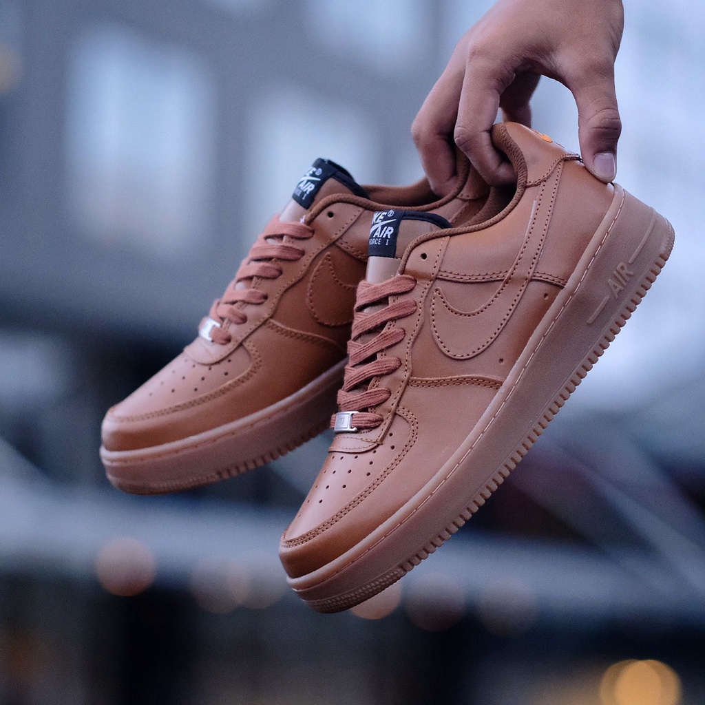 SEPATU NIKE AIR FORCE 1 LOW FULL BROWN