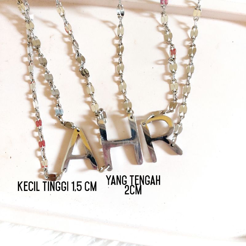 KALUNG MONEL LIONTIN HURUF INISIAL KALUNG ANTI KARAT ANTI LUNTUR TIDAK BERUBAH WARNA KALUNG KEKINIAN