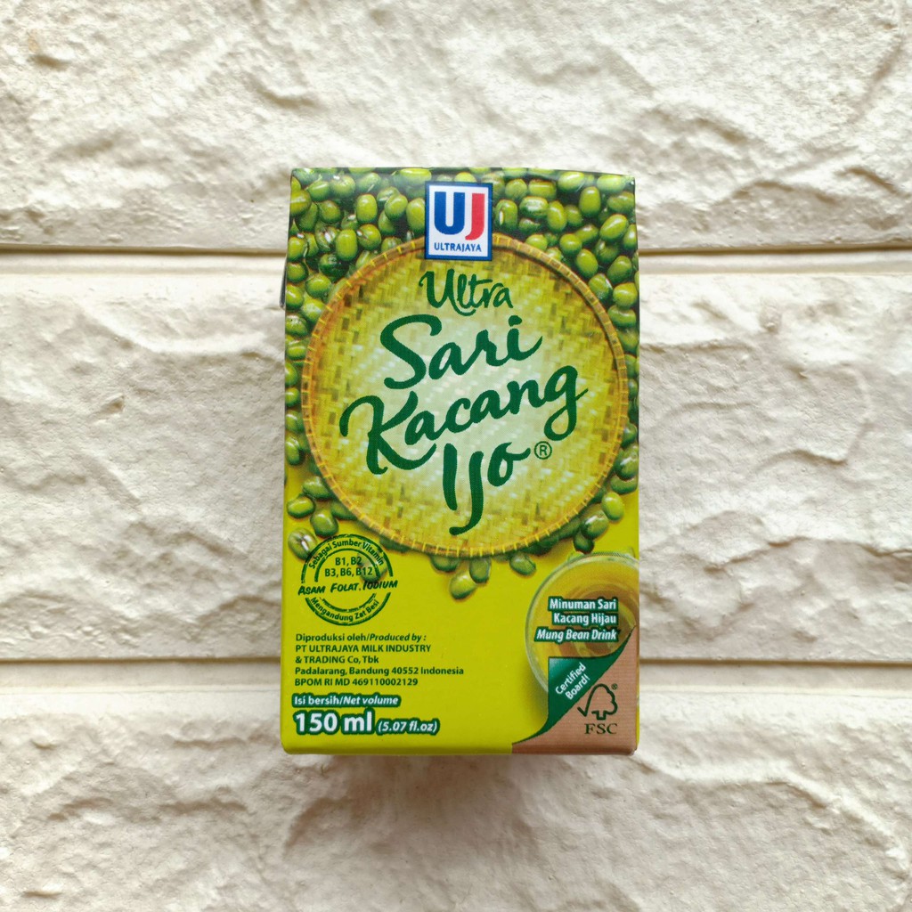 Ultra Sari Kacang Ijo 150ml Minuman Hijau Mung Bean Drink Ultrajaya 150 ml