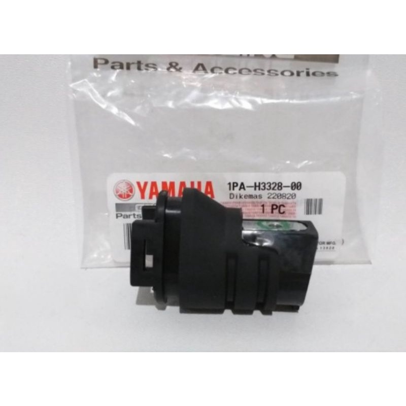 KARET PANGKON DUDUKAN LAMPU SEN BELAKANG NEW AEROX CONNECTED ASLI ORI YAMAHA 1PA H3328 00