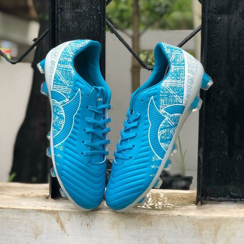 Sepatu Bola Ortus Catalyst Chyper Sepatu Bola ORIGINAL MURAH | Shopee