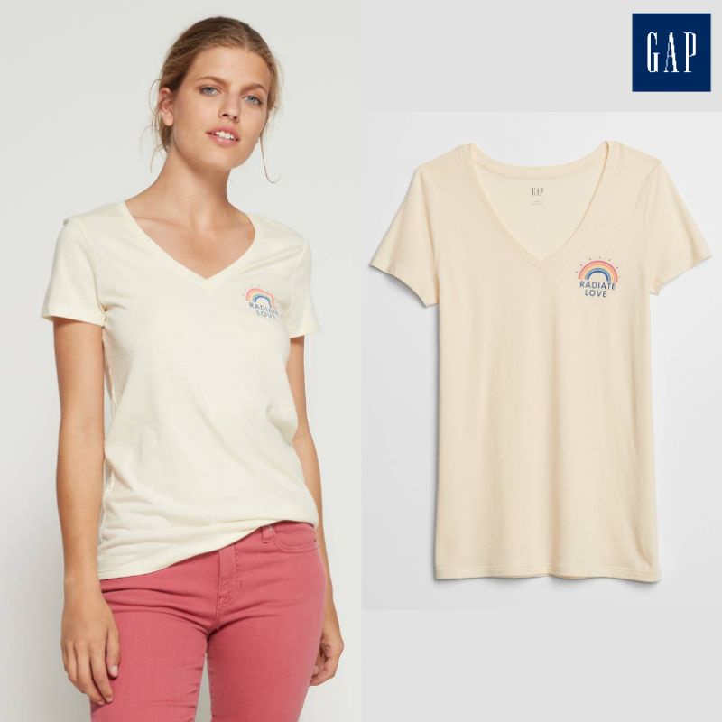 Gap coconut favorite statement graphic v-neck T-shirt
