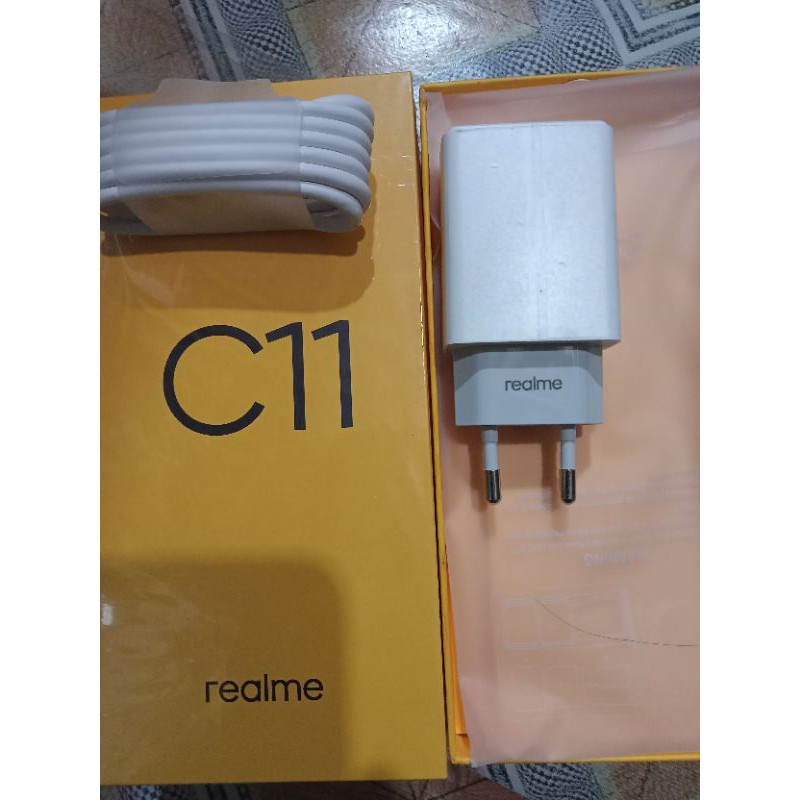 charger realme original baru. bukan kawe langsung cabutan dari hapenya