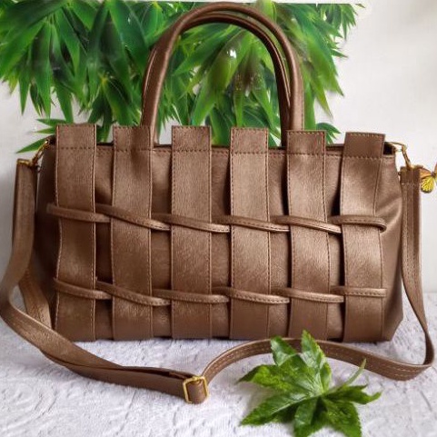 Tas wanita kotak pagar murmer/mocca lokal