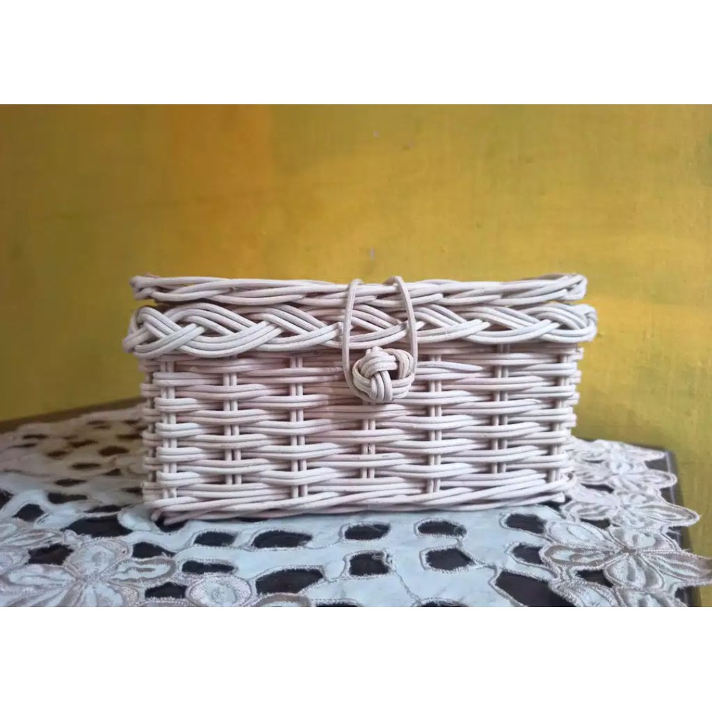 

Custom 27×23×18