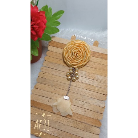 bros dada/bros bahu mawar pita satin juntai frill