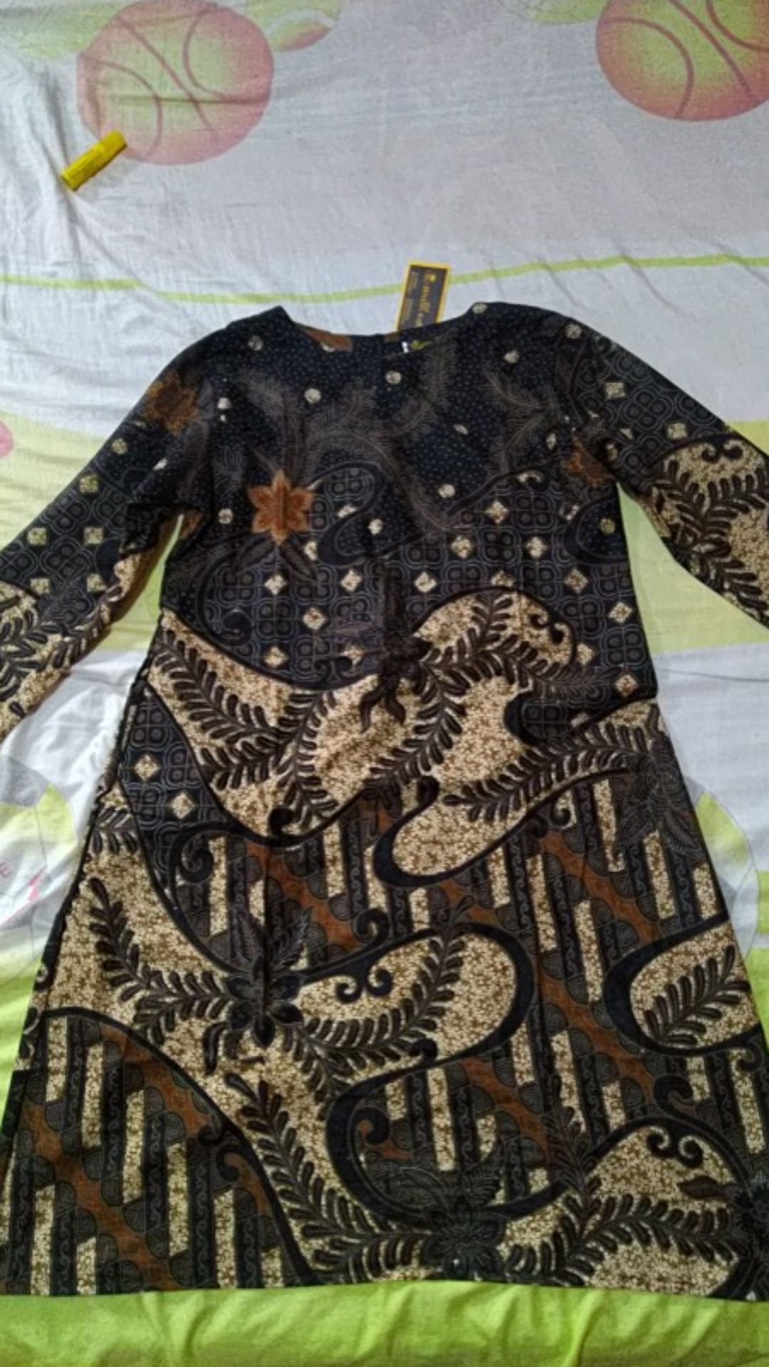 Benang Raja Tunik Batik Wanita Lengan Panjang