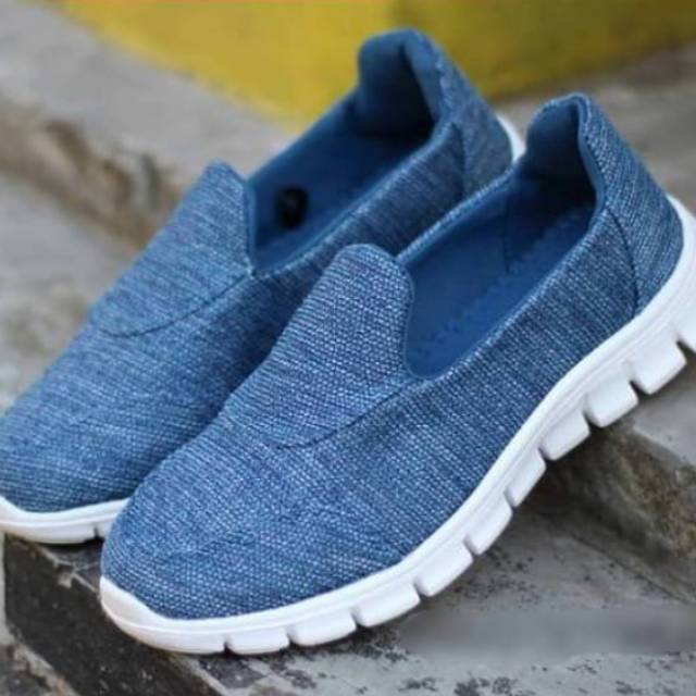 SEPATU SLIP ON AIRWALK DACIA NAVY
