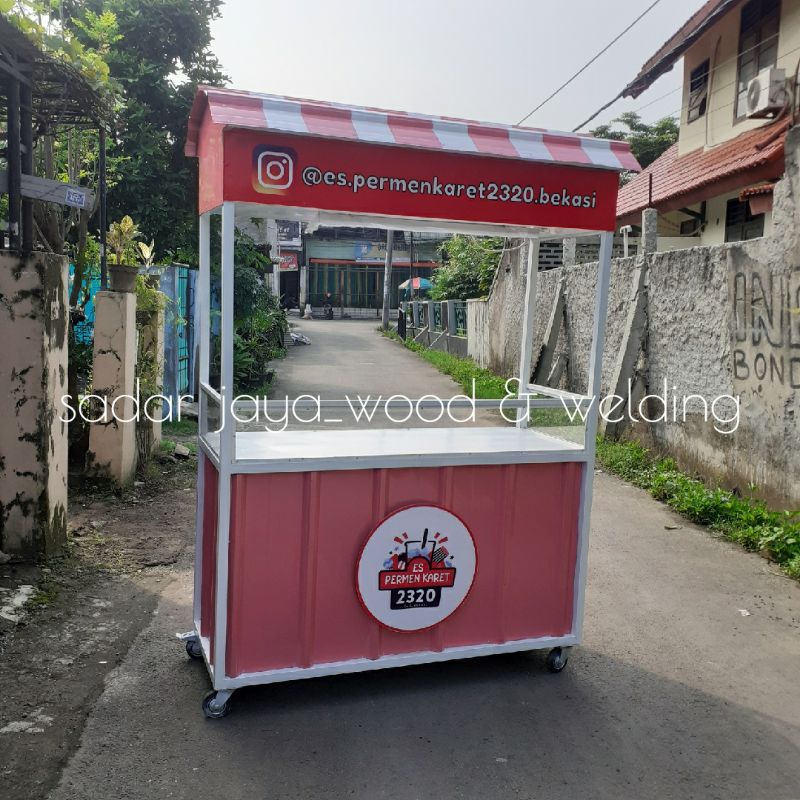 booth semi kontainer minuman kekinian