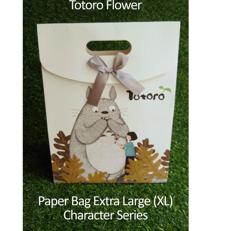 

Stok terbatas!.. XL Paper Bag Motif / Goody Bag / Tas Ulang tahun Besar - Extra Large Totoro