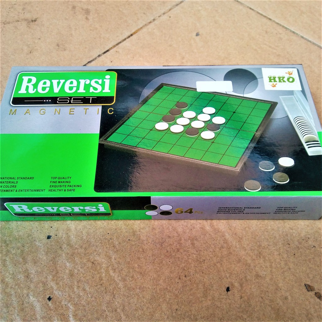 Mainan Othello Reversi Magnet Game Board