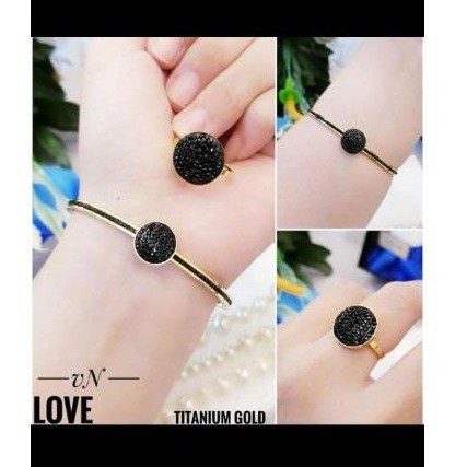 Set gelang cincin titanium.