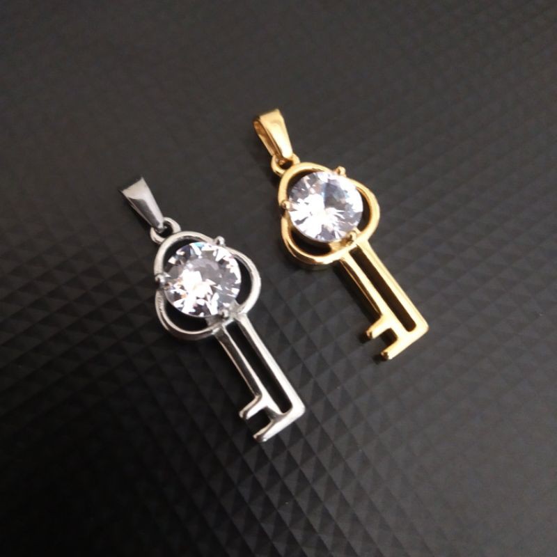Liontin Titanium model Anak Kunci