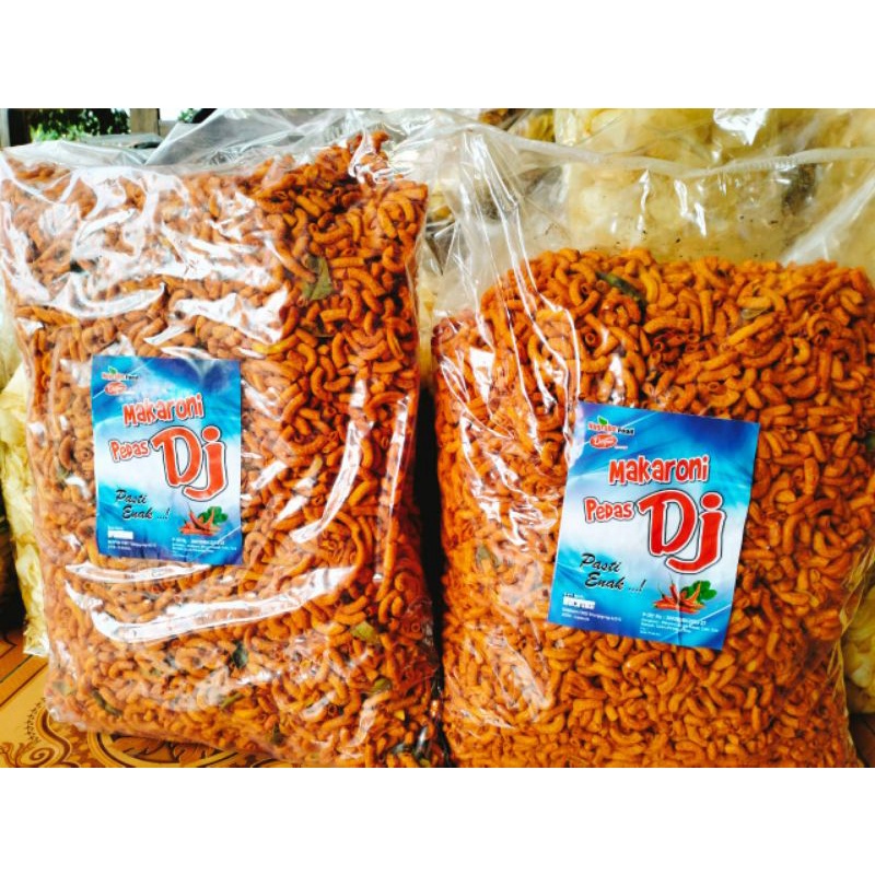 

Makaroni DJ {Ready stock} cemilan pedas 500GR