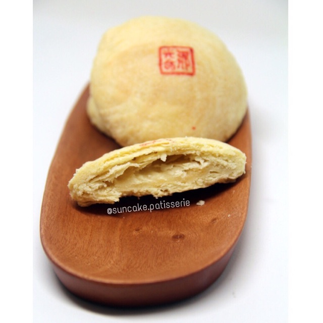 

Taiwanese Suncake (HALAL)