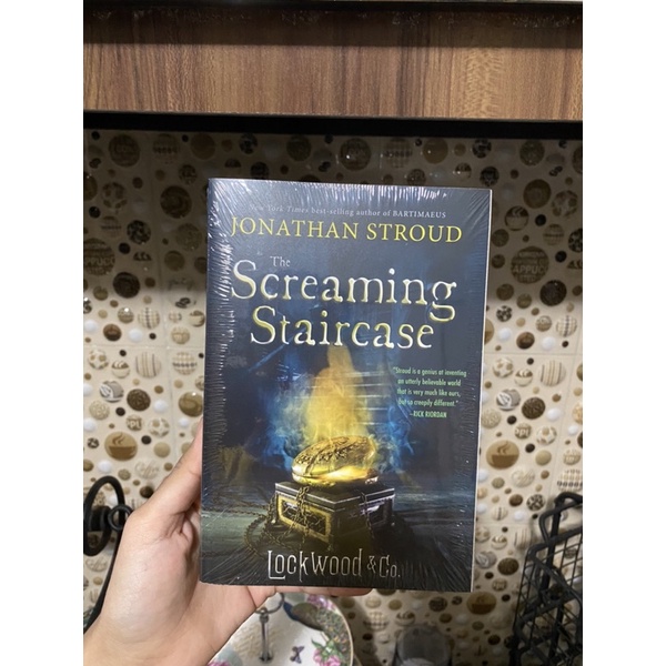 (New+English)) Lockwood & Co. by Jonathan Stroud the screaming staircase