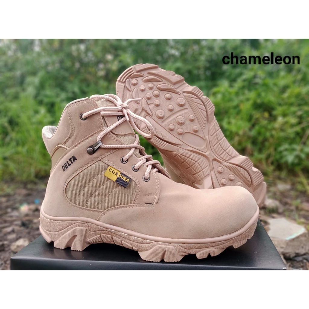 SEPATU BOTSS PLAT BESI GUNUNG ADVENTURE  HIKING TAKTIKAL 6INC