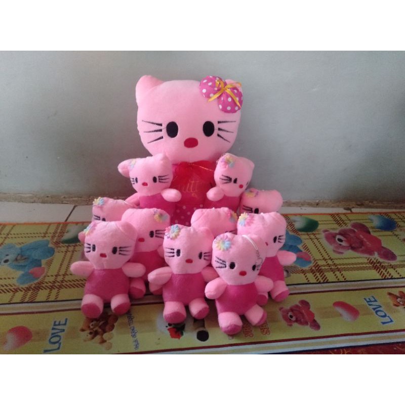 Boneka hello Kitty beranak 10 L