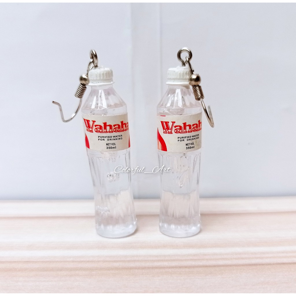 Anting Wanita Korea Jepang Bentuk Gantungan Minuman Botol Air Mineral Unik / Anting Charm Resin Lucu