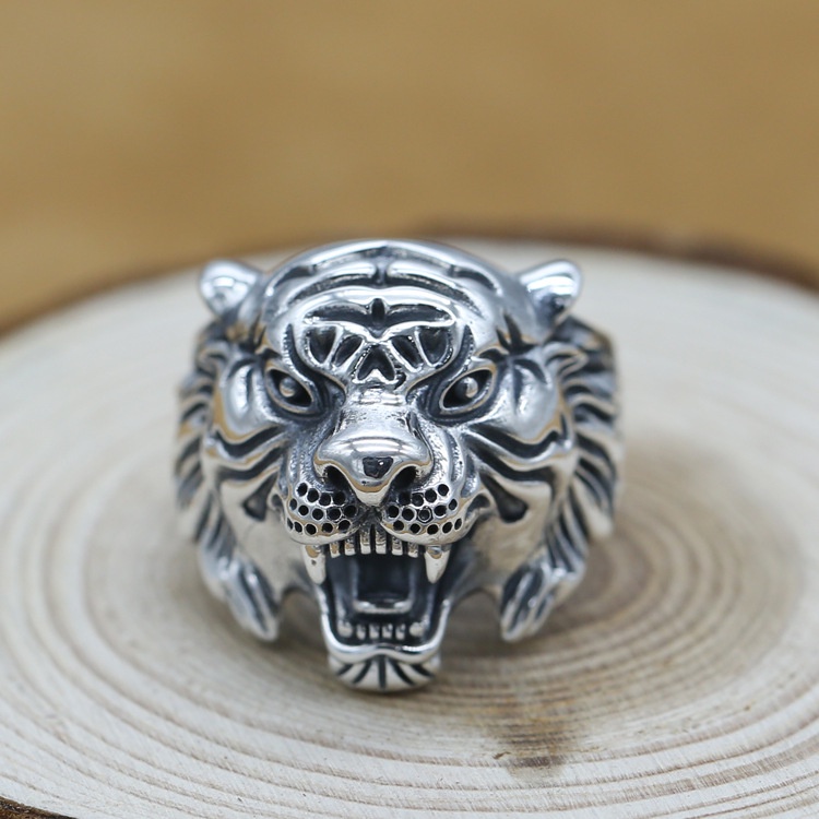 Cincin Model Terbuka Desain Kepala Harimau 3D Gaya Retro Untuk Pria