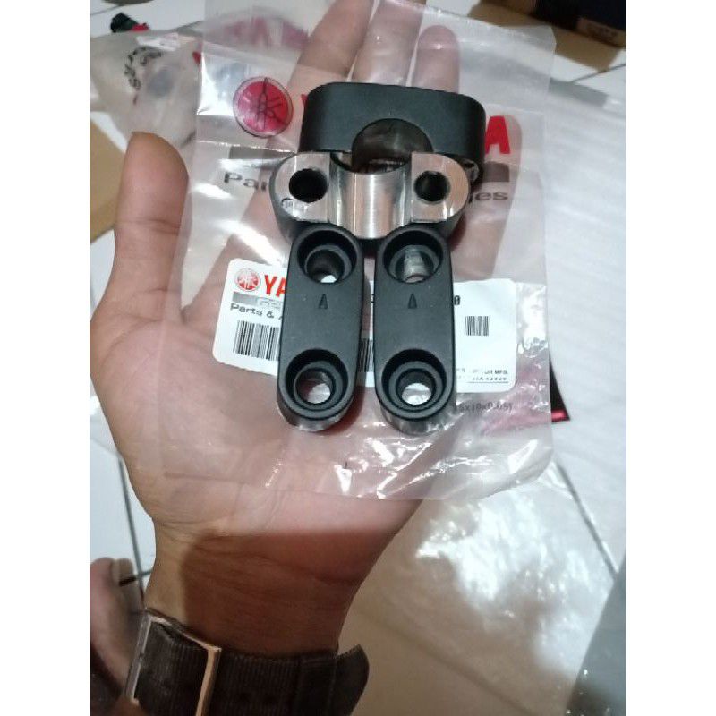 Klem Jepitan Stang Reiser Stang RX king Scorpio Vixion Byson R25 ORIGINAL warna hitam