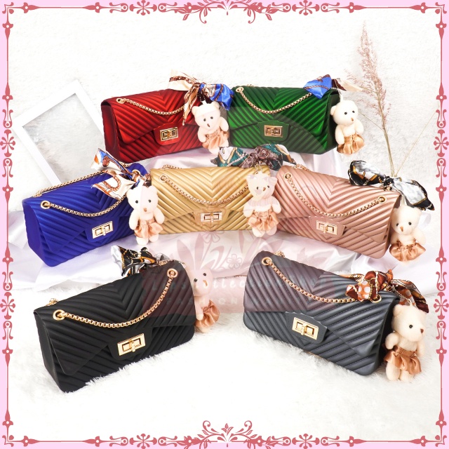 Tas Jelly Chevron Matte Salur Size 22 Cm Rantai Gold &amp; Rantai Hitam (Gratis Boneka &amp; Syal)