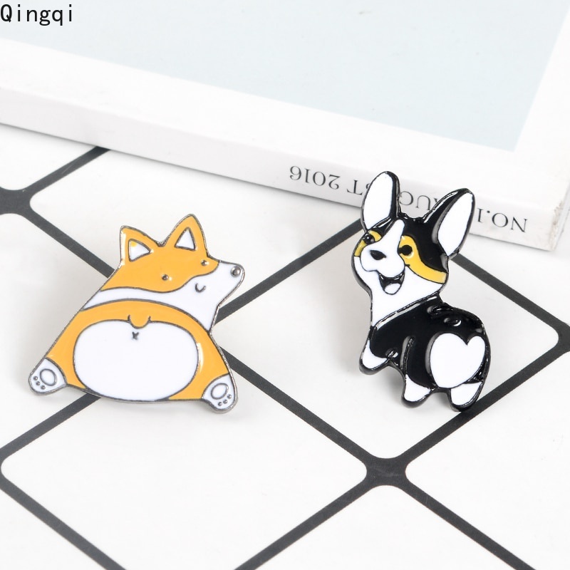 Bros Pin Enamel Bentuk Pantat Anjing Corgi / Bulldog / Hati Untuk Hadiah