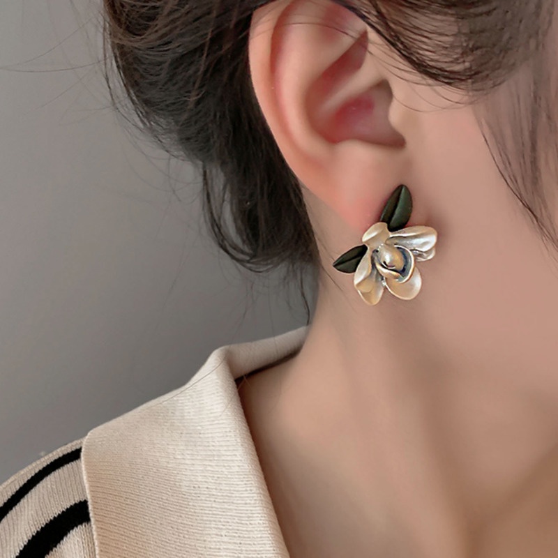 Anting Bentuk Bunga Camellia Gaya Retro