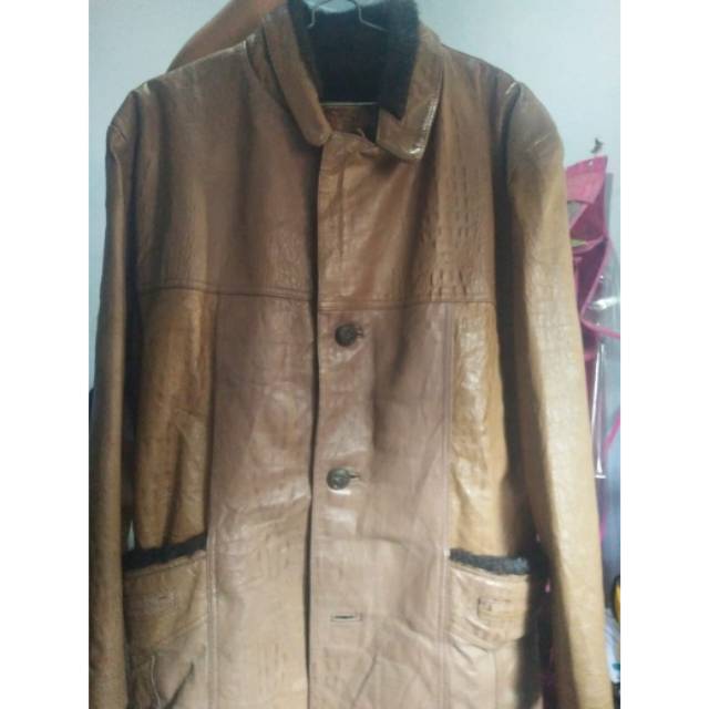 jaket kulit buaya
