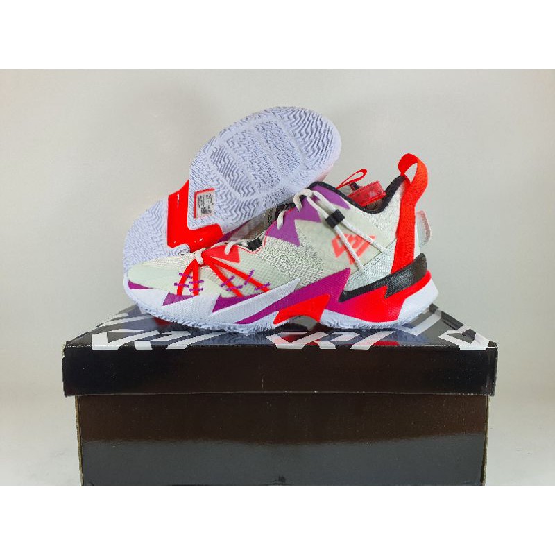 SEPATU BASKET WHY NOT ZERO 3 SE HIGH WHITE PINK