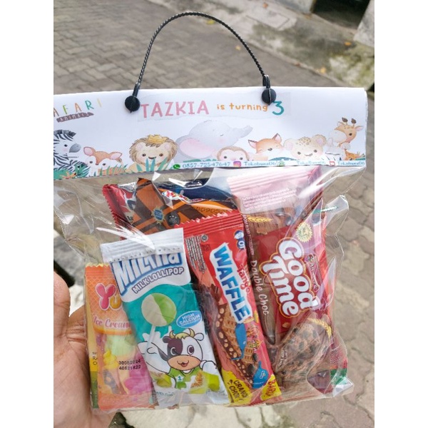 

Bingkisan ulang tahun anak / snack ulang tahun / goodie bag ulang tahun/ paket ulang tahun