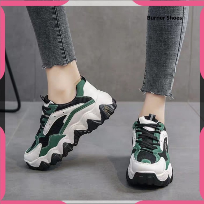 Sepatu Sneakers wanita Running Shoes Sepatu Kasual Sekolah VPN69