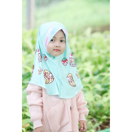 HIJAB INSTANT ANAK PRINTING KARAKTER CUPCAKE TOSCA