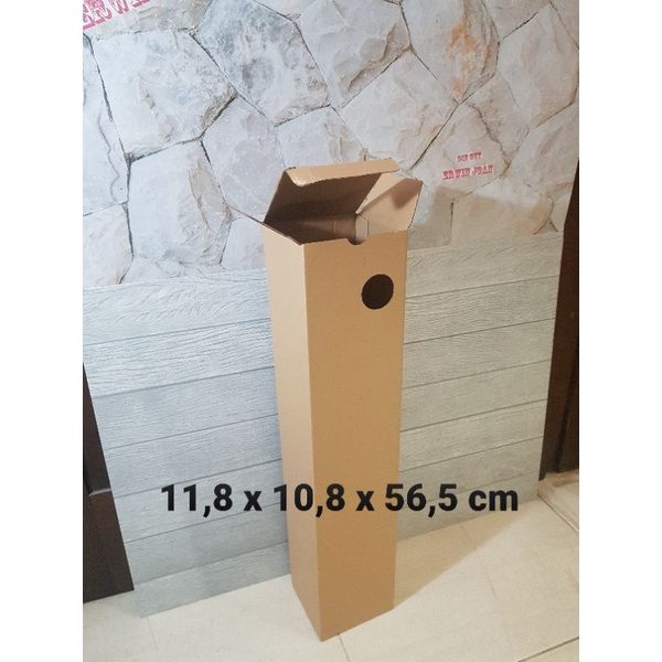 

Kardus Box uk. 11,8x10,8x56,5 cm Kotak Karton Die Cut Botol DB ( Lubang/Tanpa Lubang)