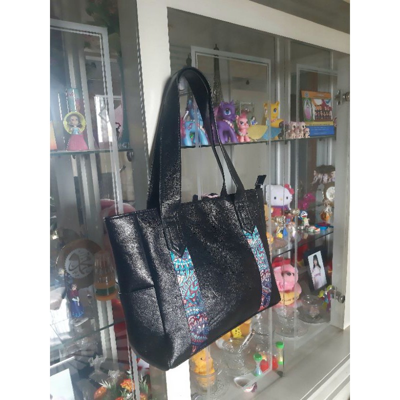 Tas Tote Wanita / Totebag Strip motif