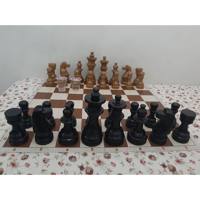 Ready stock Mainan / Catur Kayu Jati Ukuran Besar + Papan Lipat 4 Promo