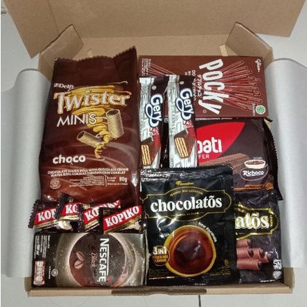 

SNACK BOX/GIFT BOX KADO MURAH SIZE LARGE 2 (BISA REQUEST ISI)