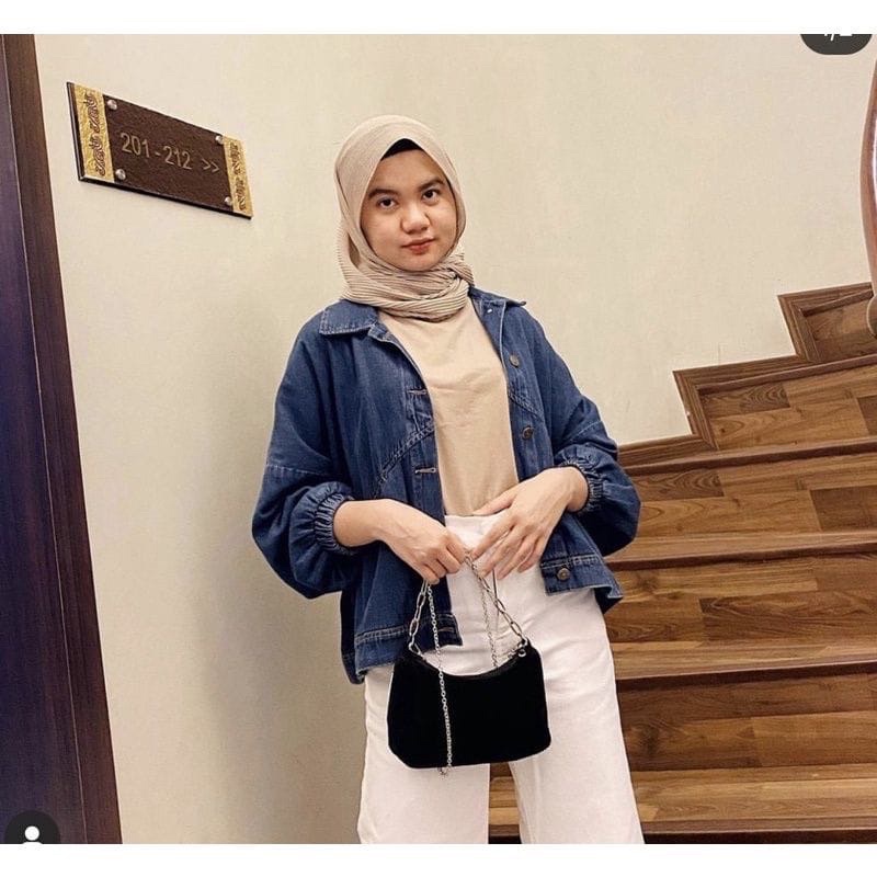 WOW-Lalita Jaket Jeans Oversize Wanita