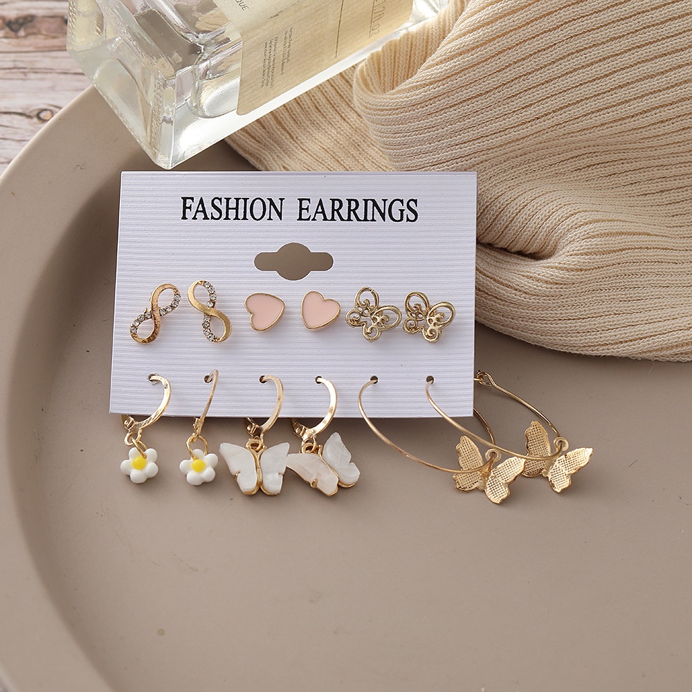 Set Anting Hoop Bentuk Kupu-Kupu Hati Lingkaran Geometris Warna Emas Gaya Vintage Untuk Wanita