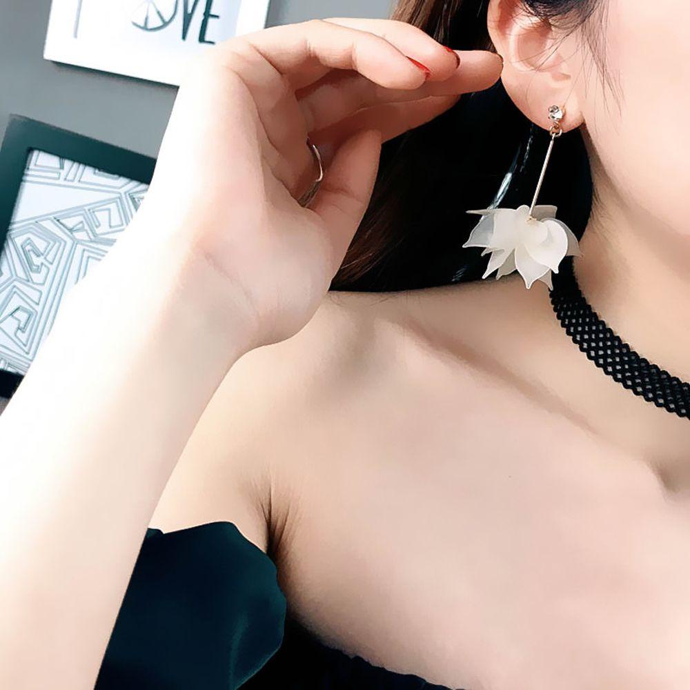 Lily 1pasang Anting Tusuk Perhiasan Rantai Panjang Elegan Motif Bunga