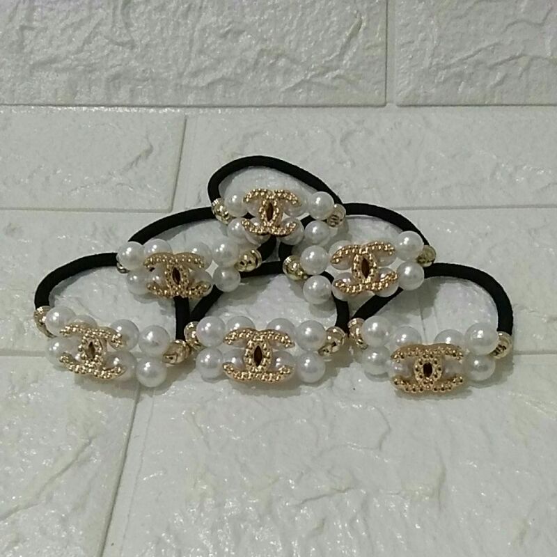 KARET IKAT RAMBUT MUTIARA ( HARGA TERTERA UNTUK 3 PCS ) MOTIF RANDOM