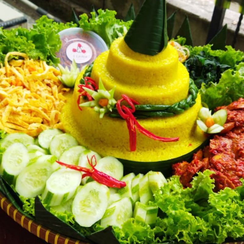 

Tumpeng Nasi Kuning (HARAP BACA DESKRIPSI TERLEBIH DAHULU)