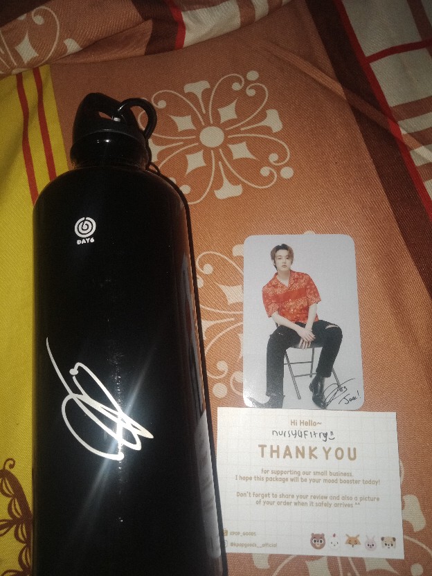 Pre Order!! Tumbler Day6 Signature