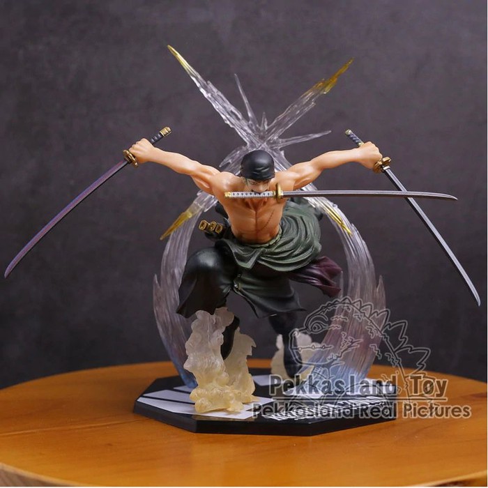 Zoro Action Figure One Piece Figuarts Zero Battle Version