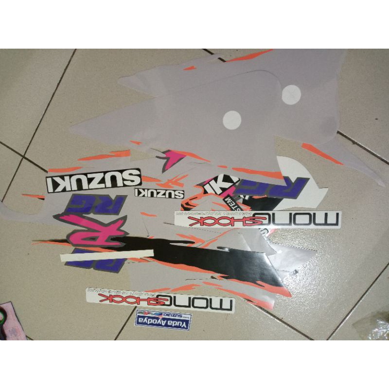 stiker striping suzuki rgr jumbo hitam silver